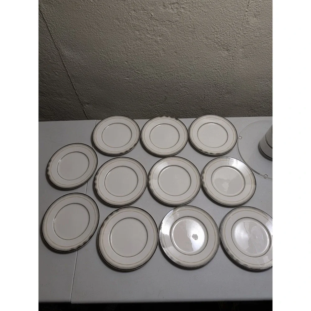 Sasaki Salad Serving Plates 8.5